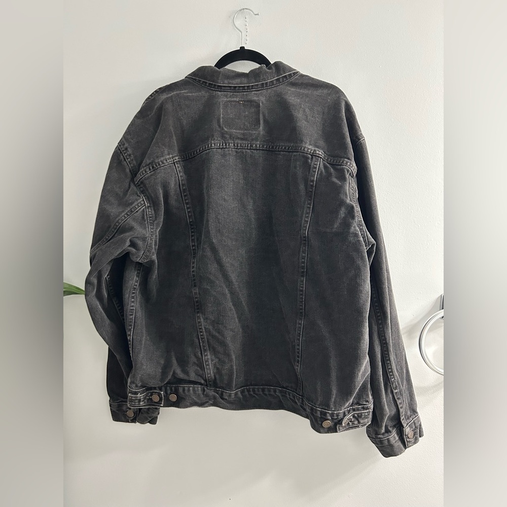 SOLD DO NOT BUY Levi’s washed black trucker jean jacket - Picture 5 of 8
